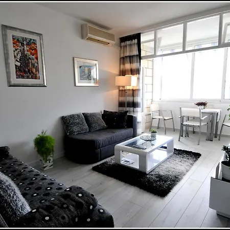 Apartament Karmen *